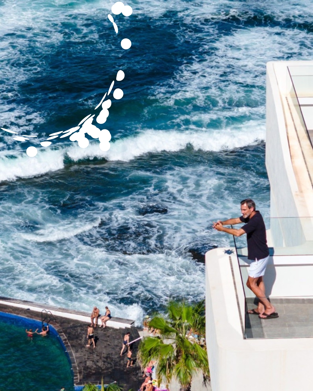 Rooftop_Peter_Heidi_Strandkoerbe_bubbles